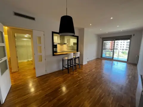 Piso en Juan Carlos I