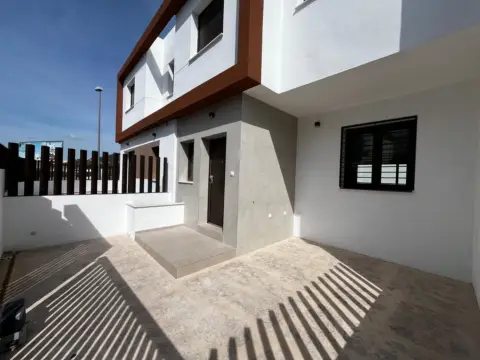 Dúplex en Urb. Montepinar