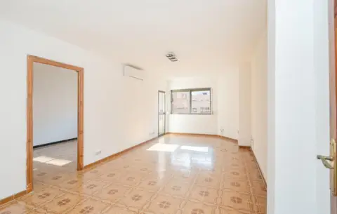 Piso en Carrer de Pere Oliver Domenge