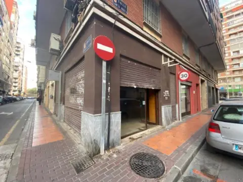 Local comercial en Primo de Rivera