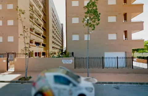 Local comercial en Avenida de la Central