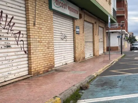 Local comercial en Avinguda del Mar