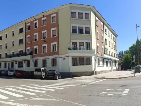 Piso en Avenida del Barón de Warsage