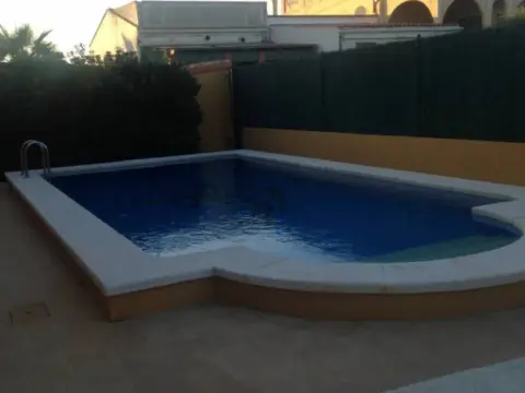 Casa en calle Maritimo