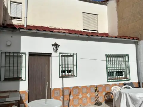 Casa adosada en Carretera de Jaen