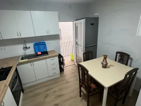 Piso en Ensanche-Franciscanos