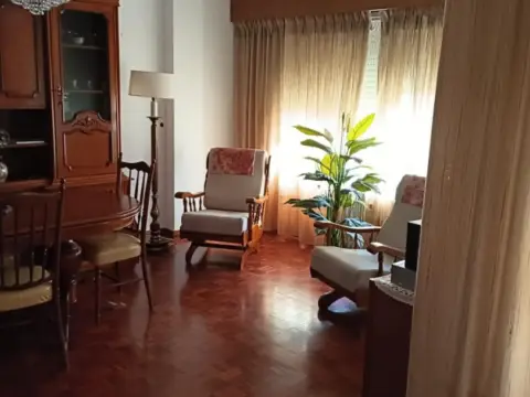 Piso en Ensanche-Franciscanos