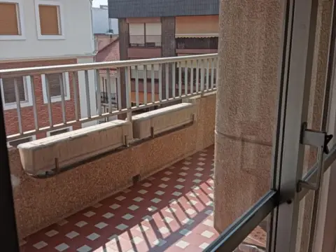 Piso en Ensanche-Franciscanos