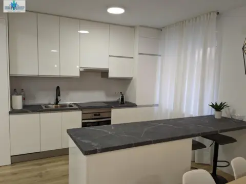 Piso en Ensanche-Franciscanos