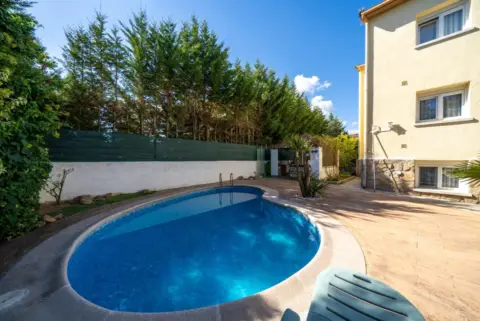 Casa en calle del Jazmín