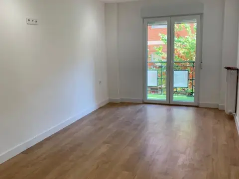 Piso en Ensanche-Franciscanos