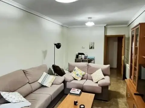 Apartamento en Industria-Bomberos