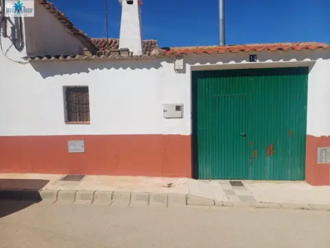 Casa en Barrios Periféricos - Pedanías