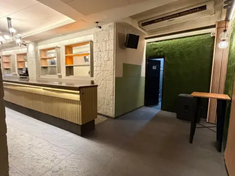Local comercial en Centro-Carretas