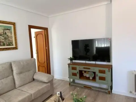 Piso en Ensanche-Franciscanos