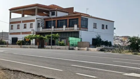 Edificio en Fiñana