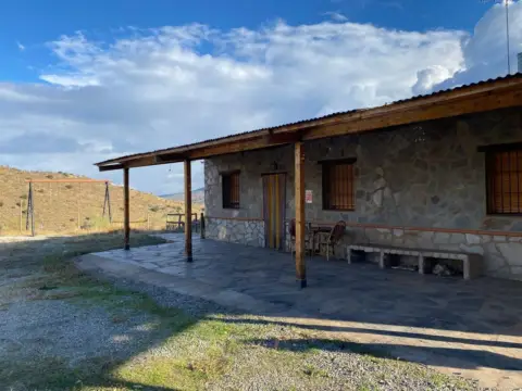 Finca rústica en Abrucena