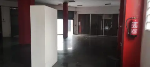 Local comercial en Plaça d'Andreu Molins
