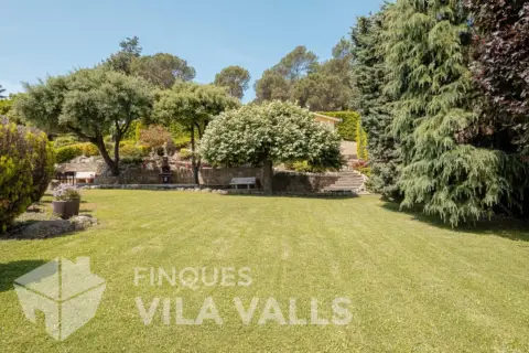 Chalet en calle C Alzina Vella