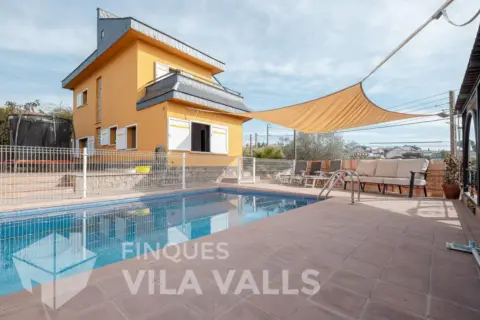 Chalet en Carrer del Rosselló