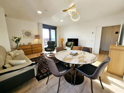 Piso en Paseo de los Martiricos, 30