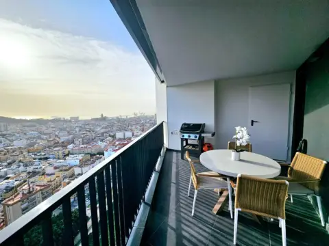 Piso en Paseo de los Martiricos, 30