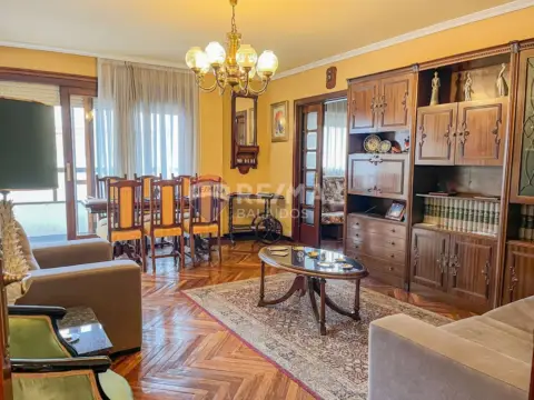 Piso en Avenida das Camelias