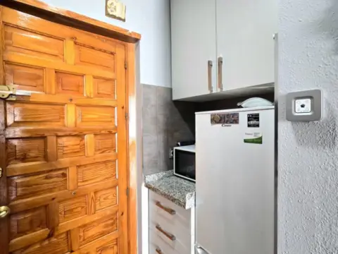 Estudio en calle Hoyo, 5