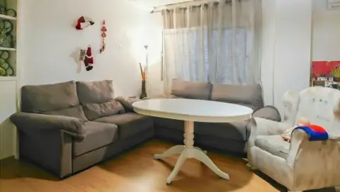 Piso en Gran Plaza - Marqués de Pickman - Ciudad Jardín