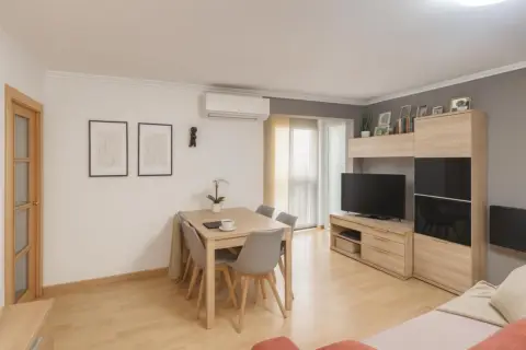 Piso en Plaça de la Verge de Núria