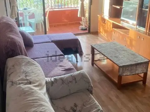 Piso en calle de los Hermanos Quintero