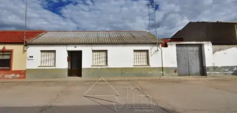 Chalet en calle de la Cañada