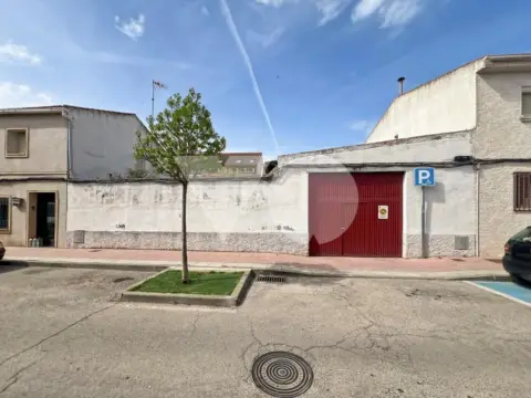 Terreno en calle de la Magdalena