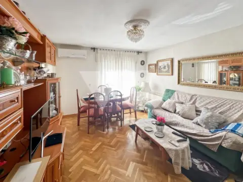 Piso en calle de Berlín