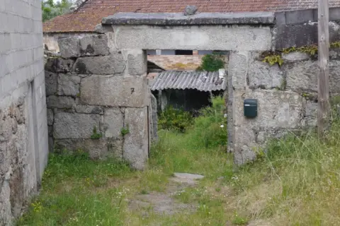 Casa en calle Leirado