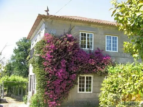 Chalet en Bajada a la Praia