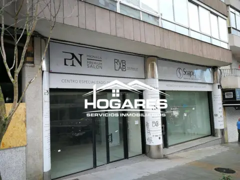 Local comercial en Avenida del Alcalde Gregorio Espino