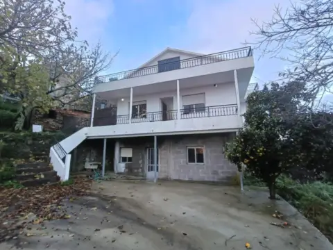 Casa en Salvaterra de Miño