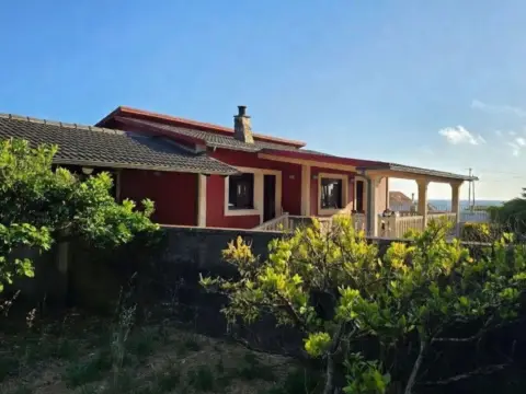 Chalet en Mougas