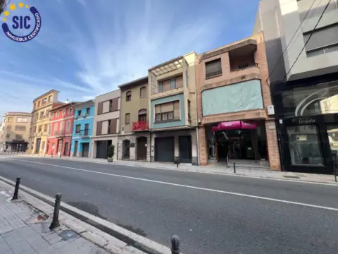 Casa en calle de Alejandro Cardona, 6