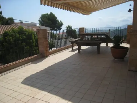 Chalet en Urbanizaciones Monte