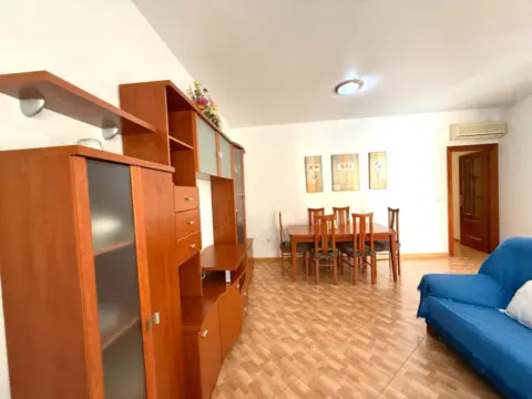 Casa en Los Dolores-Los Gabatos