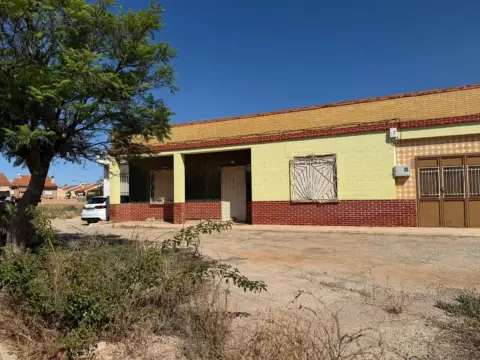 Finca rústica en El Plan-Polígono de Santa Ana