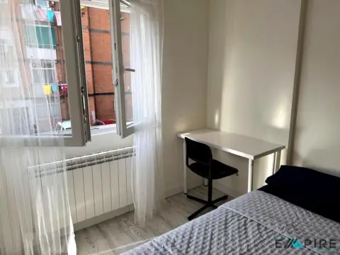 Habitación en calle de Francisco Pizarro