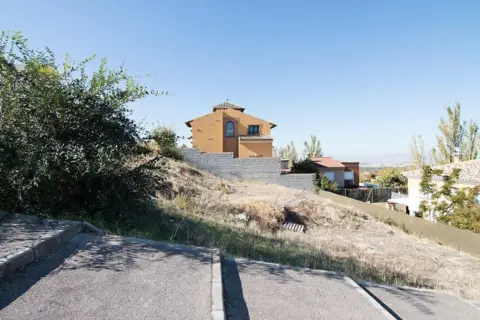 Terreno en calle de las Siete Lagunas, 9