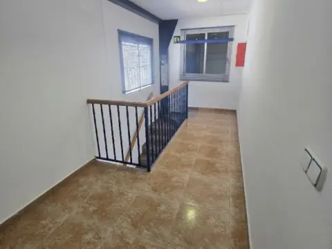 Nave industrial en calle de Uruguay