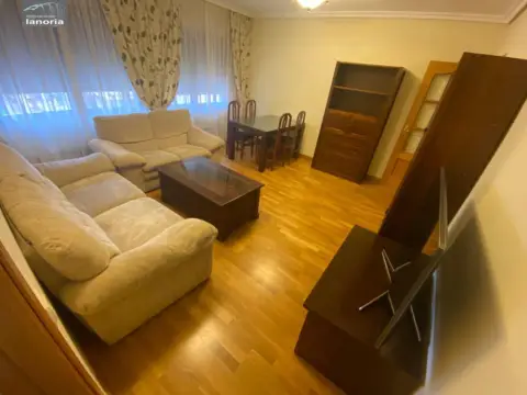 Apartamento en calle de Antonio Machado
