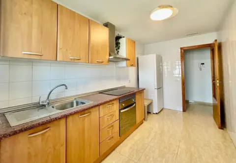 Apartamento en Avda 1º de Mayo