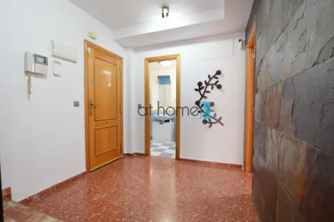 Dúplex en calle de Argentina