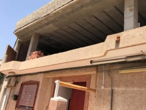Local comercial en Los Dolores-Los Gabatos-Hispanoamérica